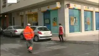 Un atracador muerto y dos heridos en tiroteo en Petrer (Alicante) .