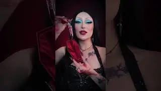 Поцелуй DE☠️TH 💋 Масло для губ Bite Me @makeupamurder #lipoil #makeup #tiktok #thelovewitch