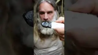 ANYONE Can Make This SIMPLE Stone Knife #survival #bushcraft #flintknapping #outdoors #nature #diy