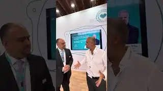 من قلب مؤتمر ESCRS 2025 – كوبنهاغنالدكتور ياسر الرفاعي في لقاء علمي مع السيد إلياس الموجابر ICL MENA