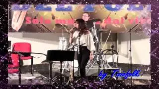 COSA HAI MESSO NEL CAFFE canzone eseguita da ANTONELLA NUTI all'ARENA DEL FOLK
