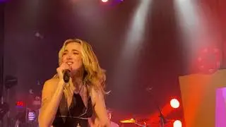 Olivia O’Brien: Keep It Movin’ [Live 4K] (Chicago, Illinois - November 21, 2021)