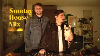 2 friends playing house - Sunday mix in a Berlin apartment (Summer Edition)