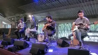 The Great White Lark - Headtrip (Acoustic, Live @ The Esplanade Concourse)