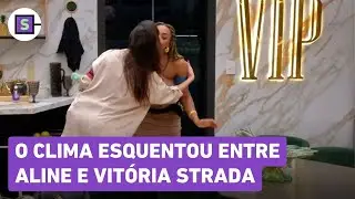 BBB 25: Vit&oacute;ria Strada brinca sobre BEIJO em Aline e manda RECADO para o namorado; veja o v&iacute;deo!
