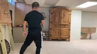 Improving no-spin knife throwing accuracy