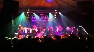 Flo Mega & sarajane - You Are Everything (Live)