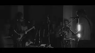 EAU ROUGE - Under My Skin (live) -  Spinning Stage Session