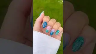 Ombre + fransk tipp och glitter 🤩💚✨#trydippi #dippi #dippinails #dippikit #nails #nailinspo