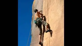 Toproping Swedin-Ringle (5.12-) at Indian Creek, Moab, UT (2009/10/16)
