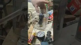 Trying out this diy vacuum chamber #vacuum #vacuumchamber #vacuumpump #diy #howto