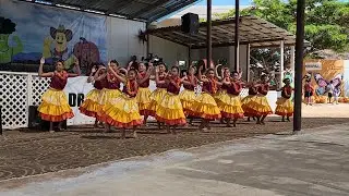 Funtime - Episode 171 - Hālau Hula ʻO Hokulani hula dancers at the Aloun Farms Pumpkin Fall Festival