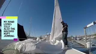 Пора снять передний парус для ремонта и зимнего хранения с моей Catalina 30.