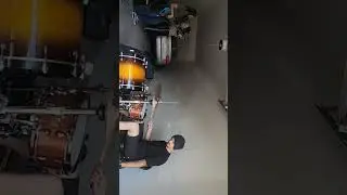 Garage Improv Sessions pt 3🔊🥁 #drummer #musicreels #newmusic  #improvisation #bass  #bassguitarist