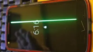 Motorola Droid Turbo 2 Users Report Green Line on Screen