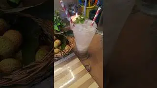 Lychee blitzer Mocktail #youtube #shorts #trending #viralvideo #litchee #mocktail #soyummy #summers