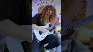 The whammy bar gets some serious use during this solo in &lsquo;Flare&rsquo; 👽💅