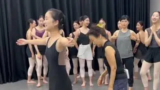 오토그래픽 댄스 필름 9 (Autographic Dance Film 9) - The Smarter, The Safer - 