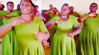 Vijana B.  Tumeianza safari. Wakiimba kwenye ibada ya jioni. Mwaka mpya 2026.