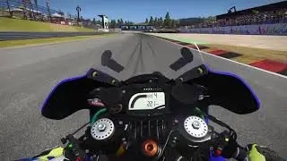 MotoGP&trade;17 Sachsenring Cockpit Ansicht