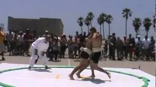 02  Light Muscle Beach Sumo Mike vs Kyle