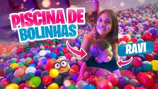 LEVEI O RAVI PELA PRIMEIRA VEZ NA PISCINA DE BOLINHAS - BIANKA