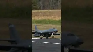 B-1B Lancer Landing #aviation #rc #rcplane