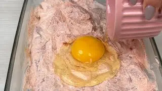 Secret revealed, put an egg on the chicken breast!