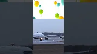 Airplanes vs Balloons #shorts #aviation #pilot