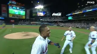 Granderson jacks a walk-off homer in 12th