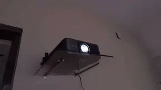 U002 4K AUTOMATIC SMART ANDROID PROJECTOR. 