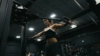Back & Shoulders. IFBB Pro Peyton Dutcher.