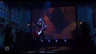 #Shorts 05 &mdash; Taylor Swift at Saturday Night Live (SNL) All Too Well (10 Minutes) (Taylor's Version)
