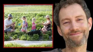 The Benefits Of Homesteading: Self-sufficiency, Natural Living, & Family Bonding - John Moody