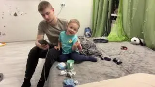 Просто папа с сыном остались вдвоем