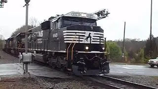 NORFOLK SOUTHERN #6921 2 TOWN CHASE IN ROCKINGHAM N.C. & HAMLET N.C. ON 4/7/14.....VIDEO #267