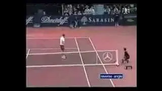 Roger Federer knocked out of Australian Open by Andreas Seppi