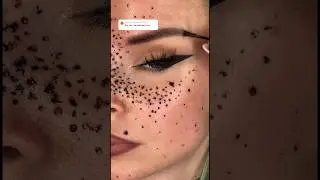 THE REMOVAL ❤️&zwj;🔥🥵 #fakefreckles #makeuptransformation #shortswithcamilla #makeupshort