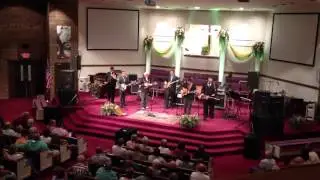 Doyle Lawson & Quicksilver sings I Am On My Journey Home
