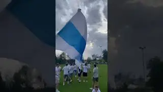 Stefan macht den Deckel drauf