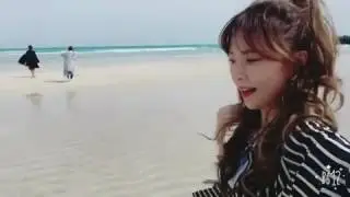 [9MUSES] Hyemi en la playa con algunas amigas🍃 | (@pyopyohyemi).