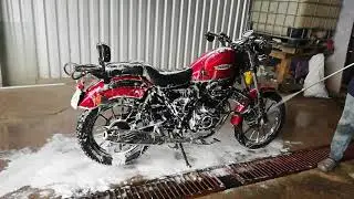 Um Renegade 150