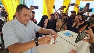 Moment Rudy Susmanto Menggunakan Hak Pilih Suara Di TPS