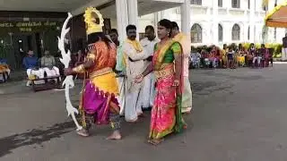மகாபாரத சண்டைகாட்சியை கூத்தாக திரிவுபடுத்திய காட்சியில் ஒரு பக்கம்