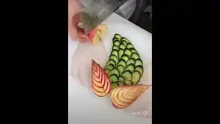 Peacock Design of Salad by Using Cucumbers, Apples and Carrots