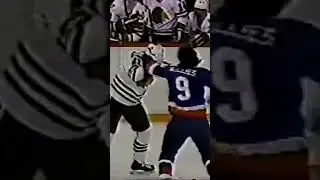 Clark Gillies & Behn Wilson get their dukes up! #nhlfights #hockeyfights #chicagoblackhawks