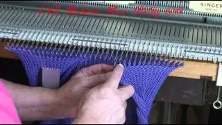 Простая двухслойная шапка