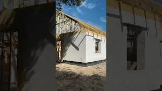 #construction where walls are build without mortar, glue, and insulation. #SYSTEM3E