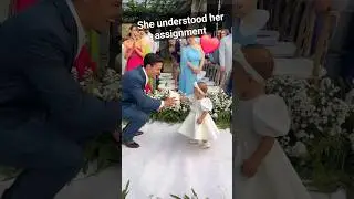 She stole their hearts 🥰 #wedding #youtubeshorts #cute #baby #shorts