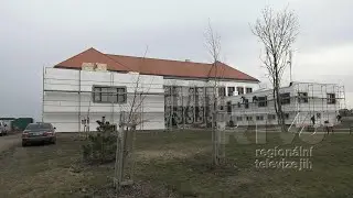 Moravská Nová Ves zahájila opravy na radnici i základní škole